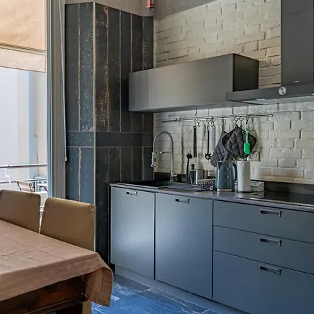 L'esclusivo Carducci 14: Tra Centro Storico E Mare Appartamento *