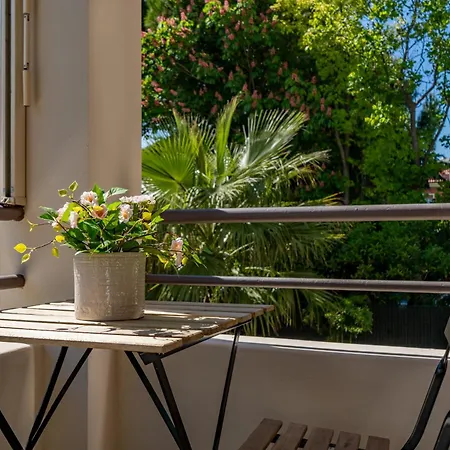 Appartamento L'esclusivo Carducci 14: Tra Centro Storico E Mare *