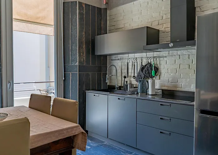 L'esclusivo Carducci 14: Tra Centro Storico E Mare Appartamento *